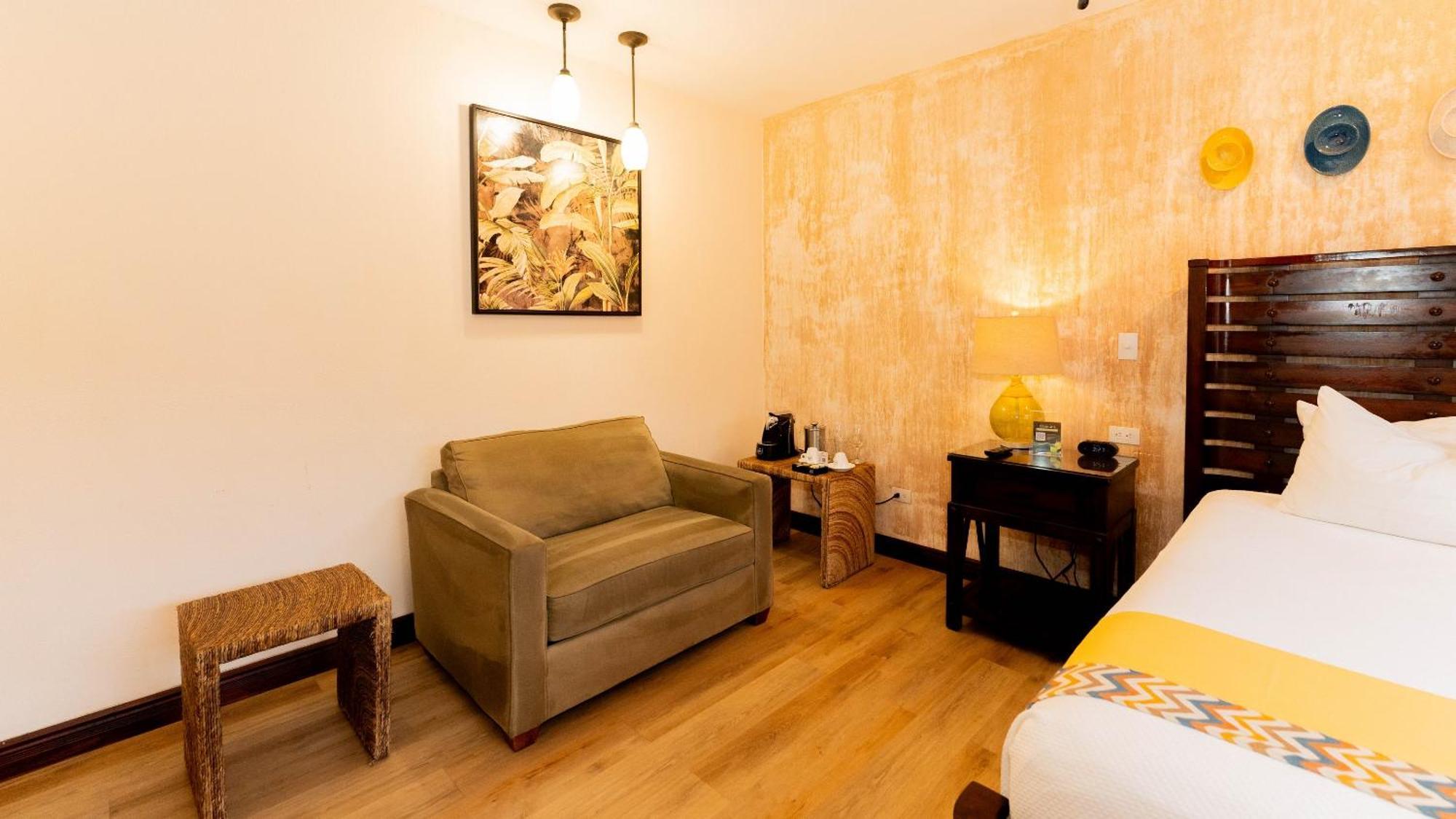 Buena Vista Chic Hotel Pilas Zimmer foto